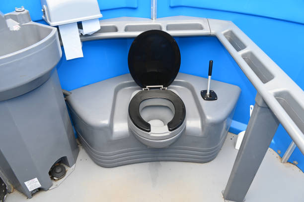 Best Portable restroom trailer rental  in La Luz, NM